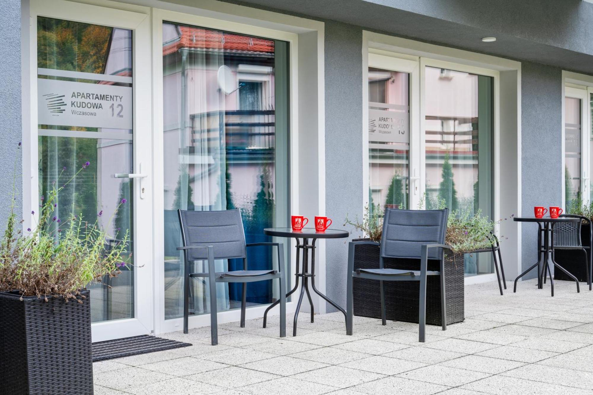Apartamenty Wczasowa - Komfort Z Narciarnia Кудова-Здрой Стая снимка