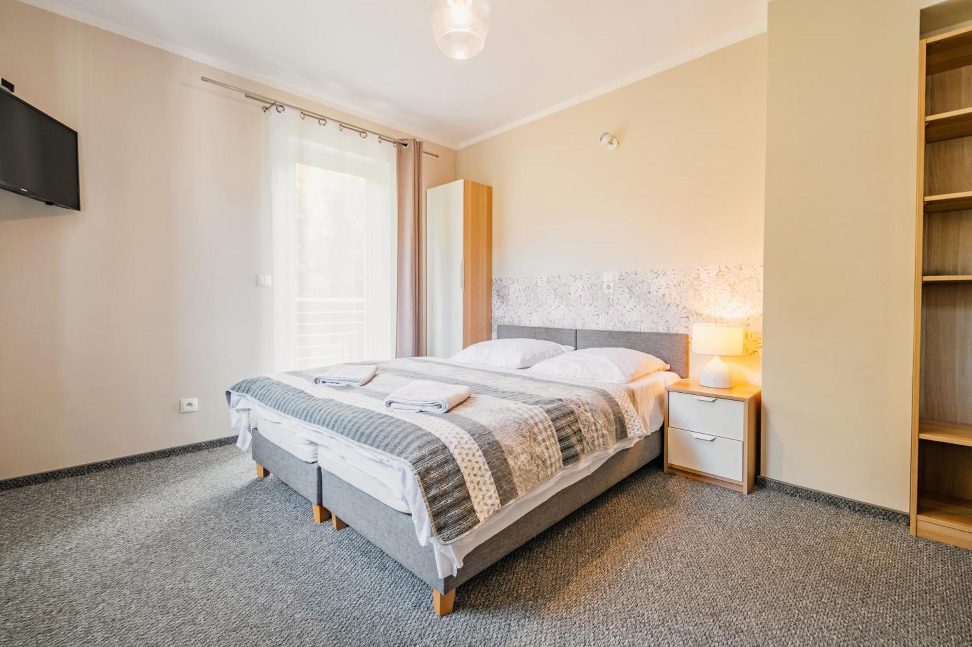 Apartamenty Wczasowa - Komfort Z Narciarnia Кудова-Здрой Екстериор снимка